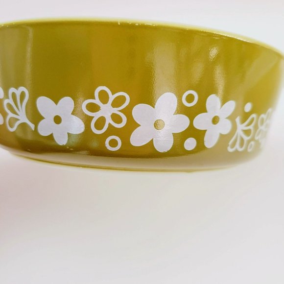 Pyrex Casserole Dishes Homestead & Spring Blossom Floral Green 1pt Retro Bowls - Picture 3 of 10